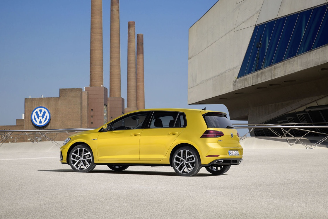 volkswagen-golf-4